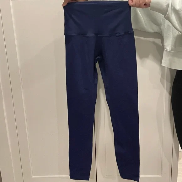 LULULEMON NAVY BLUE WUNDER UNDER LUON LEGGINGS - Picture 1 of 3